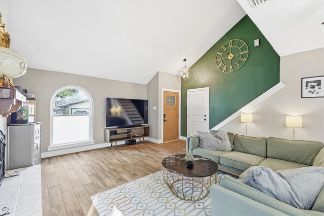 3036 Old Orchard Lane, Bedford, TX 76021