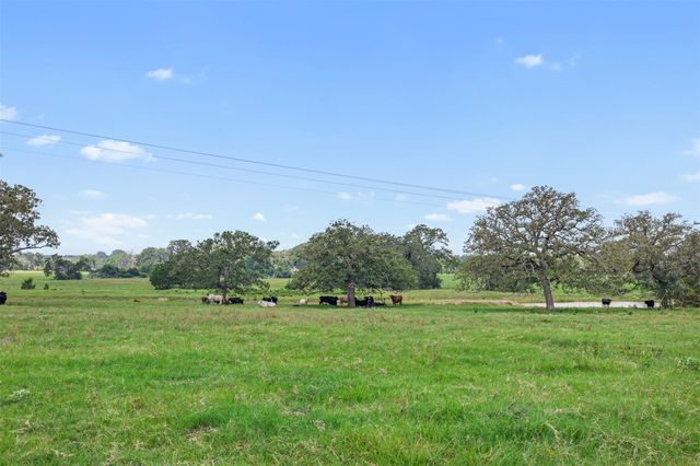 360 Johnson Road, La Grange, TX 78945