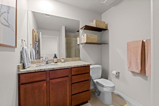 305 E 31st ST 2, Austin, TX 78705