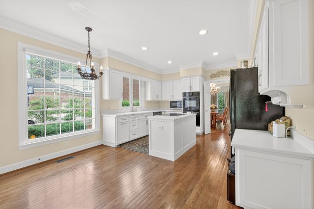 122 Dunham Springs Ln, Nashville, TN 37205