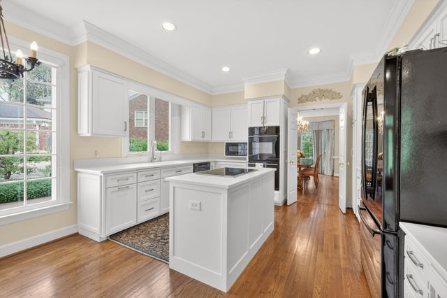 122 Dunham Springs Ln, Nashville, TN 37205