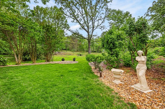 122 Dunham Springs Ln, Nashville, TN 37205