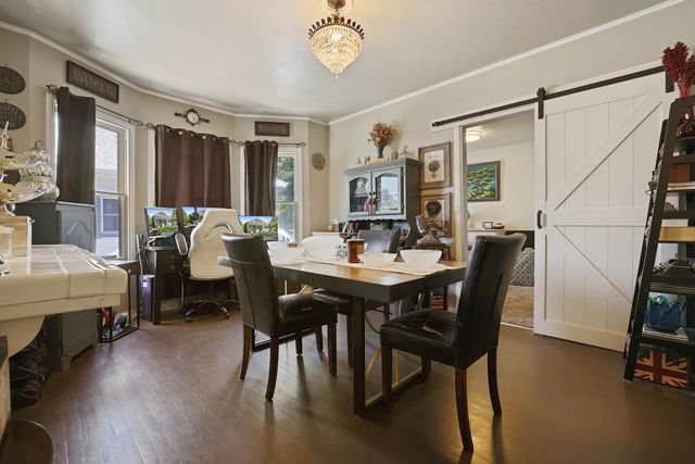 411 Crane Ave, Turlock, CA 95380