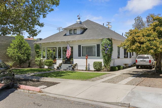 411 Crane Ave, Turlock, CA 95380