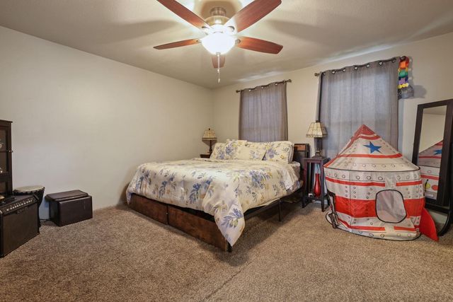 411 Crane Ave, Turlock, CA 95380