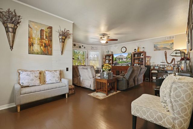 411 Crane Ave, Turlock, CA 95380