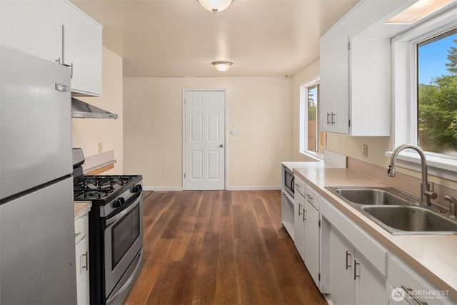 3712 S 175th Street, Seatac, WA 98188