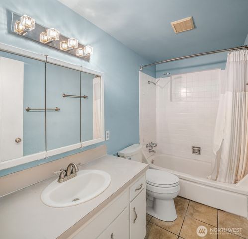 3712 S 175th Street, Seatac, WA 98188