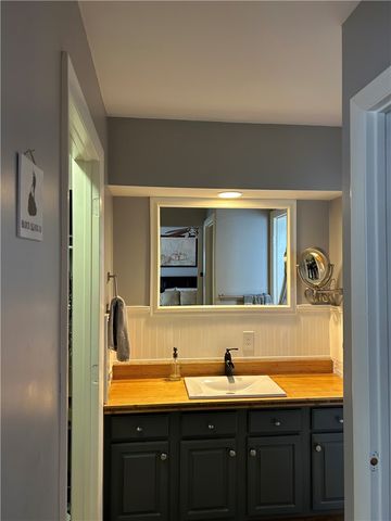 9 Mystic Avenue, East Providence, RI 02915