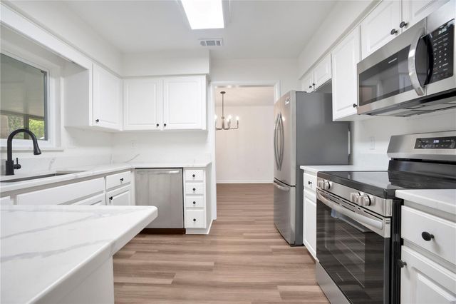 1307 VALLEY HILL DRIVE, Lakeland, FL 33813