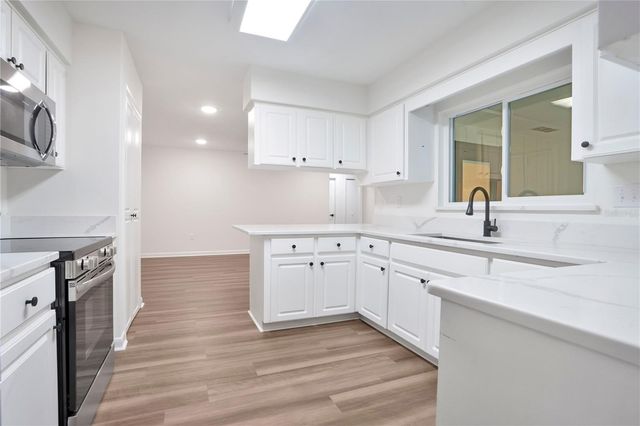 1307 VALLEY HILL DRIVE, Lakeland, FL 33813