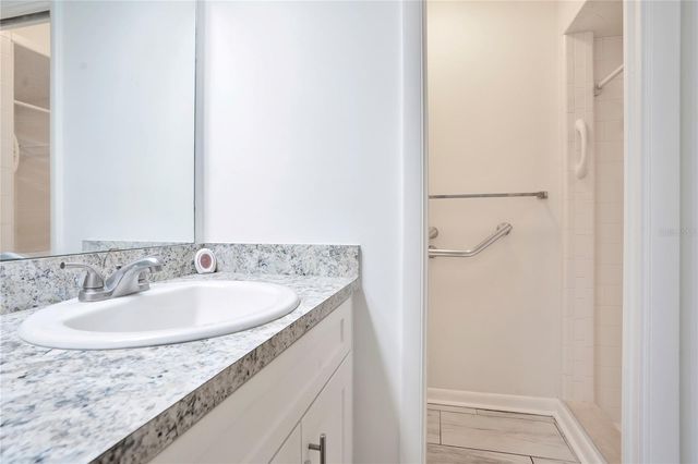 1307 VALLEY HILL DRIVE, Lakeland, FL 33813