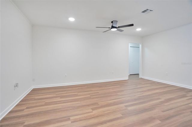 1307 VALLEY HILL DRIVE, Lakeland, FL 33813