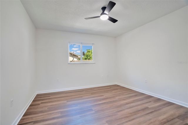 1307 VALLEY HILL DRIVE, Lakeland, FL 33813