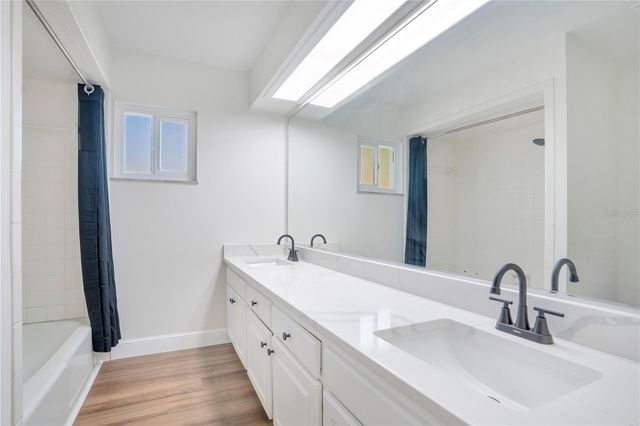 1307 VALLEY HILL DRIVE, Lakeland, FL 33813