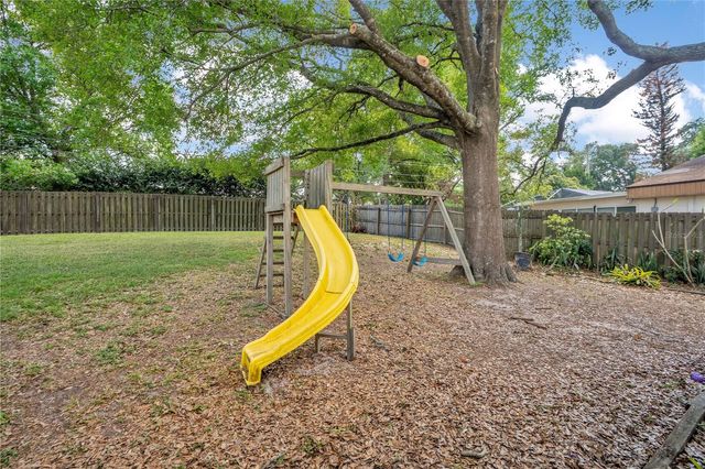 1307 VALLEY HILL DRIVE, Lakeland, FL 33813