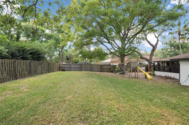 1307 VALLEY HILL DRIVE, Lakeland, FL 33813