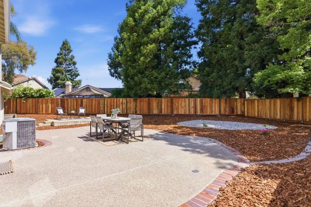 9290 Briarberry Lane, Gilroy, CA 95020