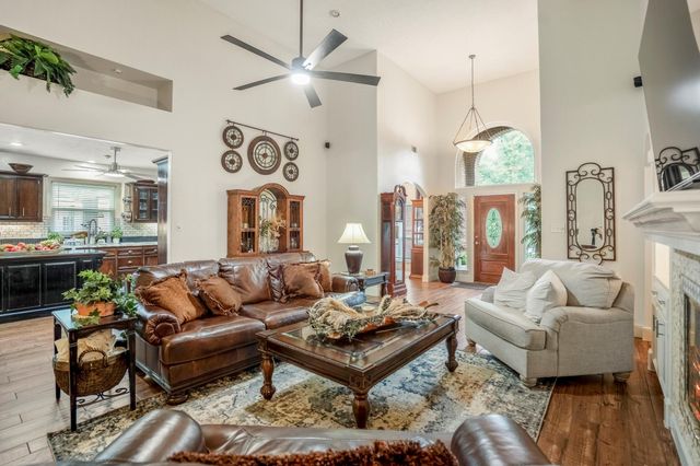 14103 Amber Lane, Montgomery, TX 77316