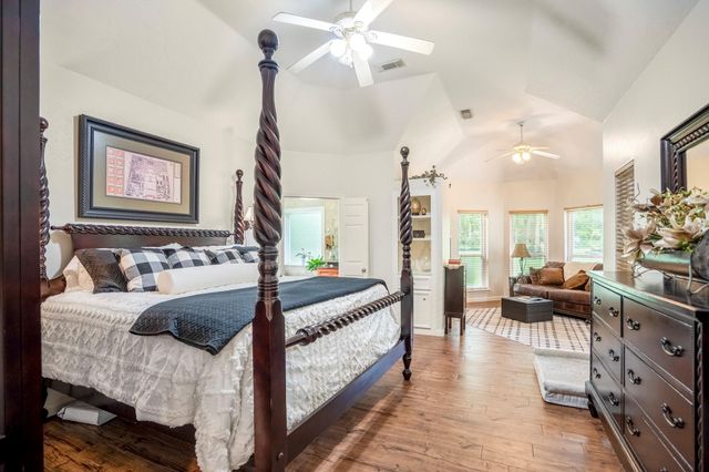 14103 Amber Lane, Montgomery, TX 77316