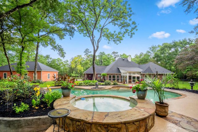 14103 Amber Lane, Montgomery, TX 77316