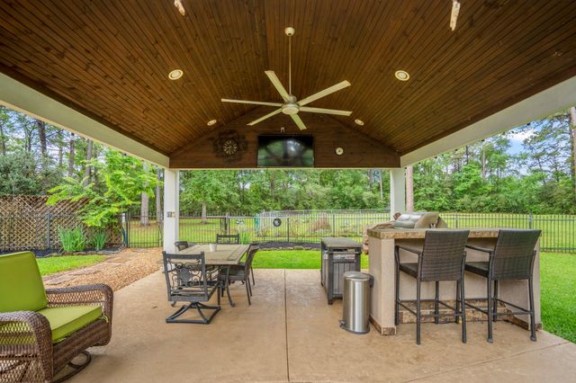 14103 Amber Lane, Montgomery, TX 77316