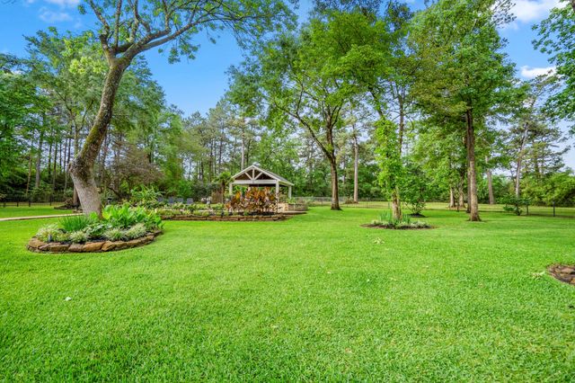 14103 Amber Lane, Montgomery, TX 77316