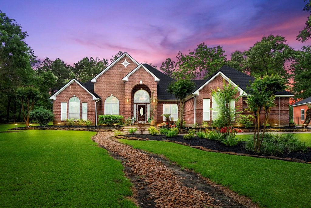 14103 Amber Lane, Montgomery, TX 77316