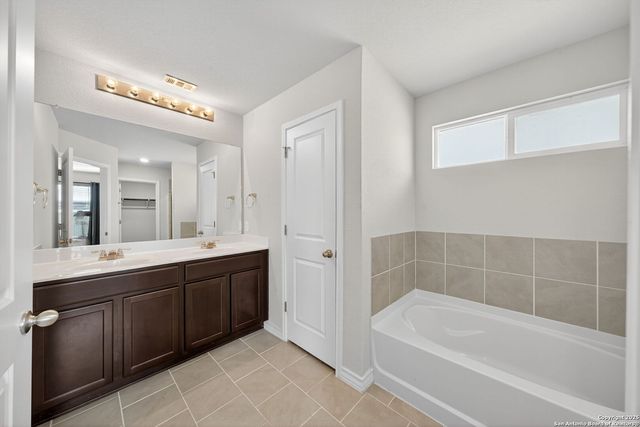 13826 Trinity Cv, San Antonio, TX 78253