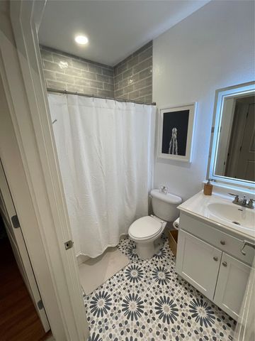 17700 Edgewood WAY 202, Jonestown, TX 78645
