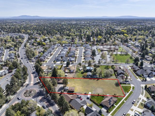 2640 NE 8th Street, Bend, OR 97701