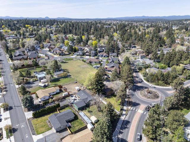 2640 NE 8th Street, Bend, OR 97701