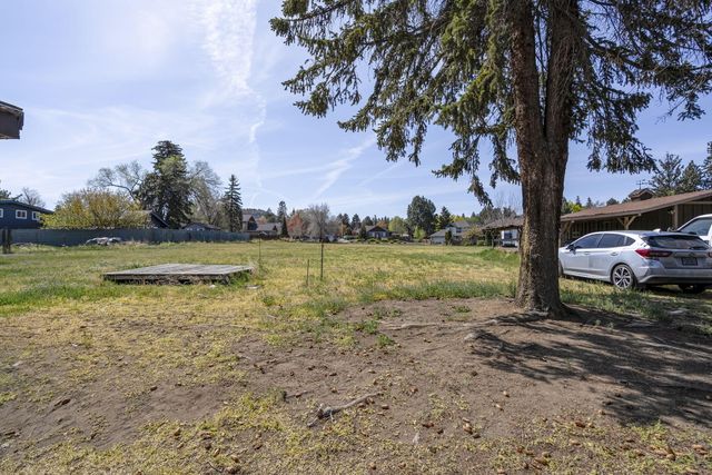 2640 NE 8th Street, Bend, OR 97701