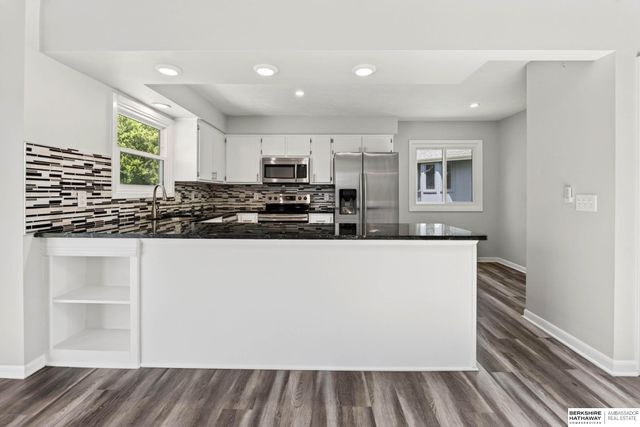 15515 Jackson Circle, Omaha, NE 68154