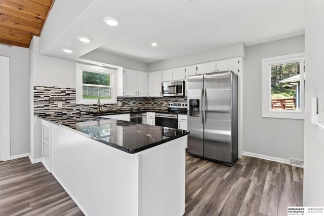 15515 Jackson Circle, Omaha, NE 68154