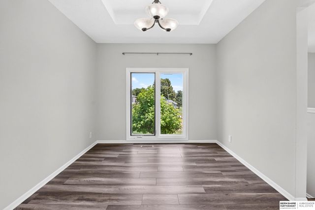15515 Jackson Circle, Omaha, NE 68154