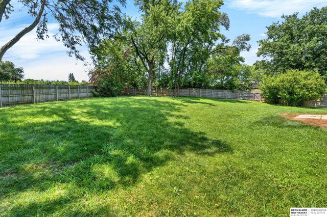 15515 Jackson Circle, Omaha, NE 68154