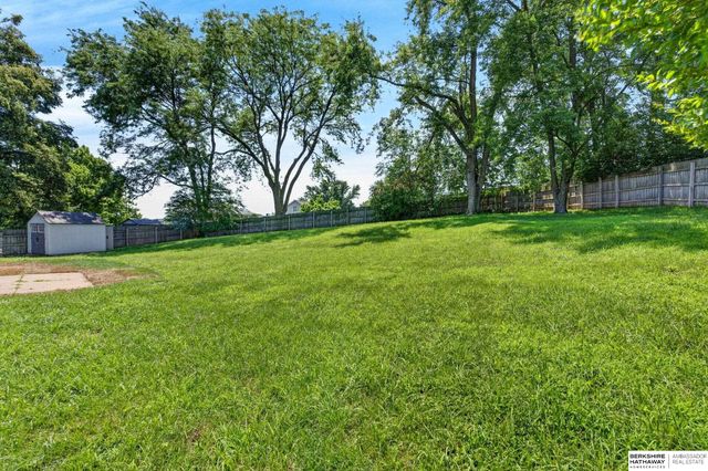 15515 Jackson Circle, Omaha, NE 68154