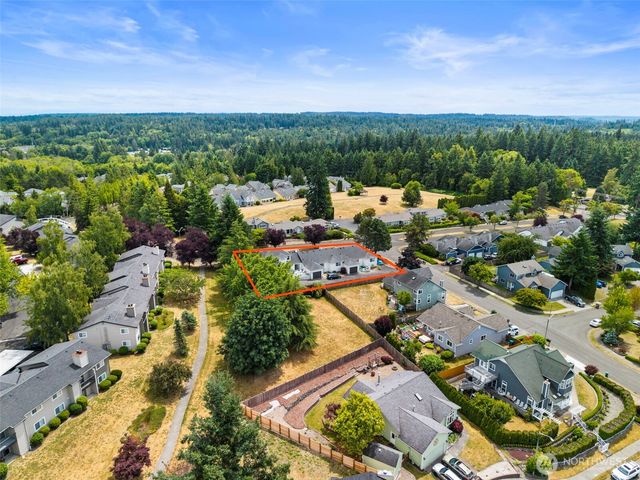 9757 Spinnaker Blvd NW, Silverdale, WA 98383