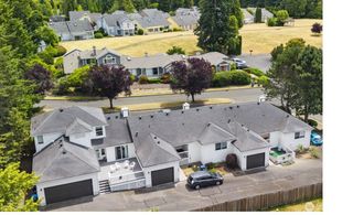 9757 Spinnaker Blvd NW, Silverdale, WA 98383