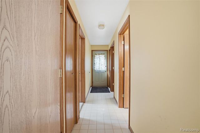 3136 Cherry Tree Lane, Ann Arbor, MI 48108