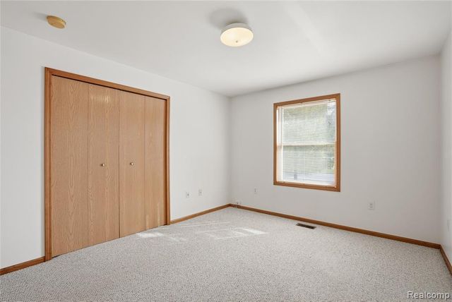 3136 Cherry Tree Lane, Ann Arbor, MI 48108