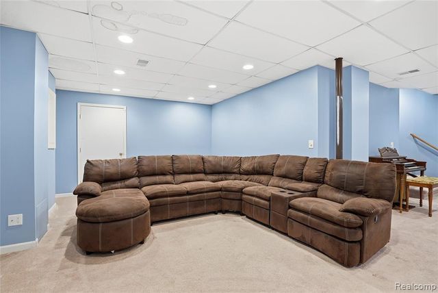 3136 Cherry Tree Lane, Ann Arbor, MI 48108