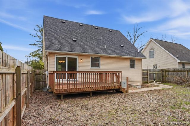 3136 Cherry Tree Lane, Ann Arbor, MI 48108