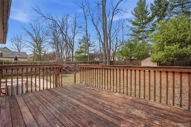 3136 Cherry Tree Lane, Ann Arbor, MI 48108