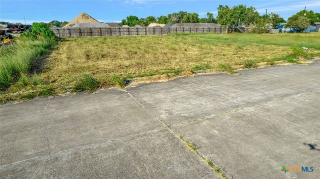 119 N Star Drive, Victoria, TX 77904