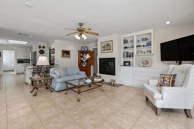 1066 RIDGE HEIGHTS Drive, Fallbrook, CA 92028