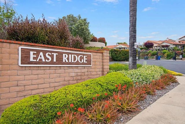 1066 RIDGE HEIGHTS Drive, Fallbrook, CA 92028