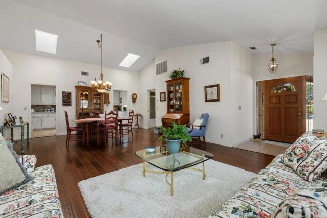 1066 RIDGE HEIGHTS Drive, Fallbrook, CA 92028