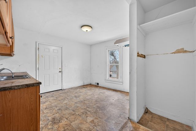 922 Lincoln Avenue, Rochelle, IL 61068